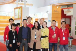 ����չ��