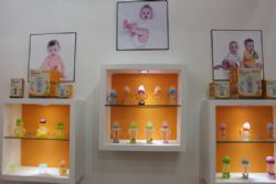 ����չ��