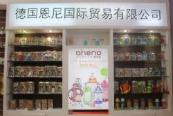 ����չ��