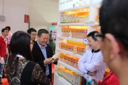 ����չ��